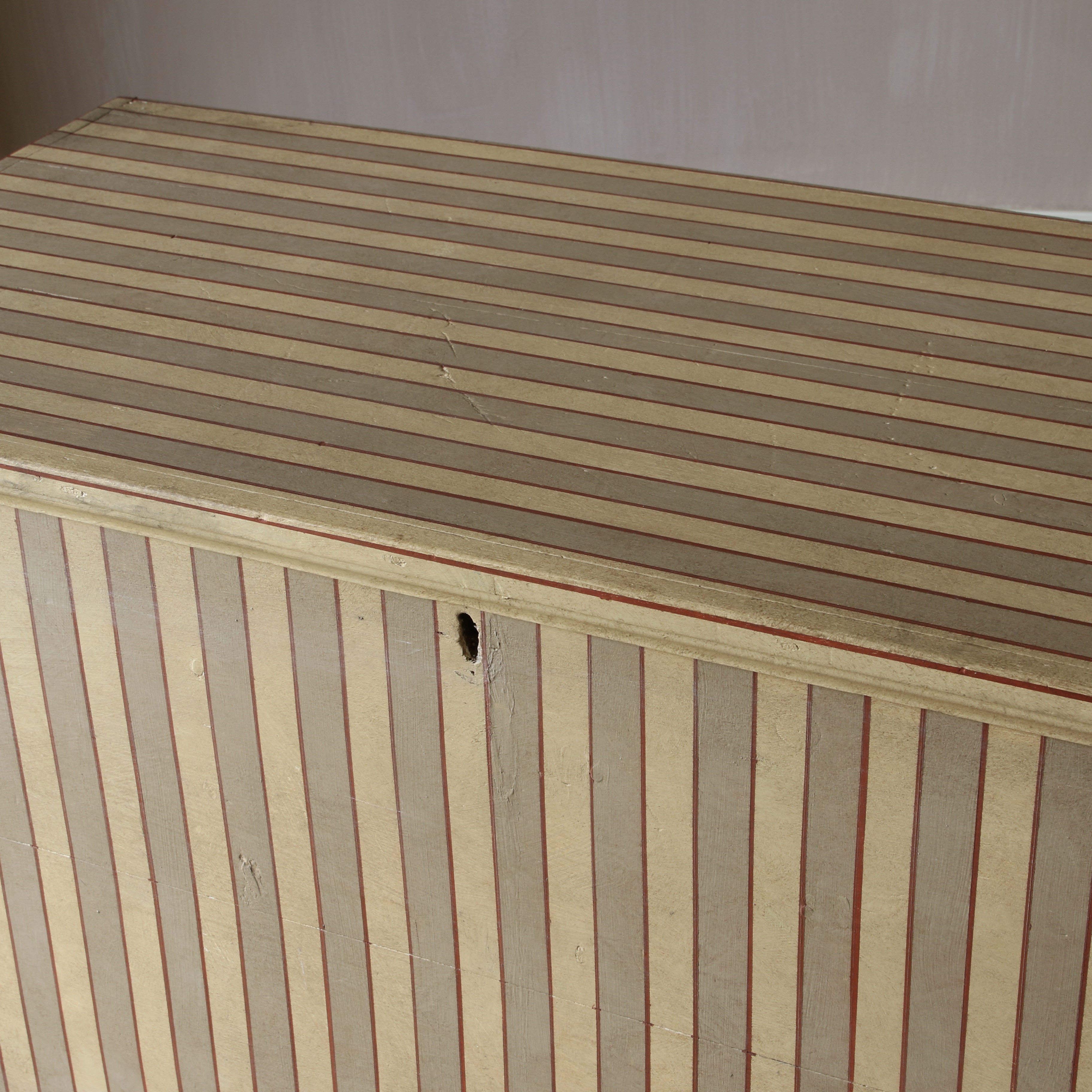 Georgian Striped Trunk